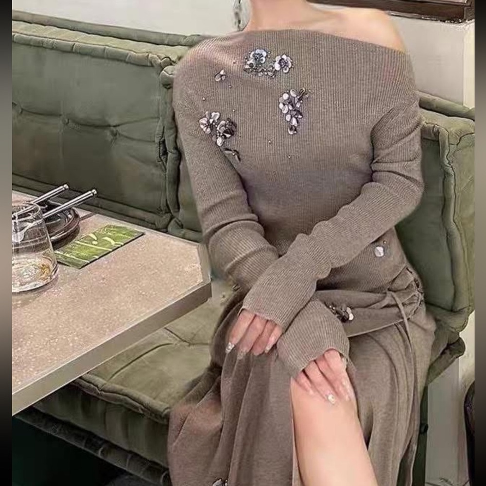 Luxurious matching 2 piece knit sweater top & skirt embellished SET - Picture 12 of 14